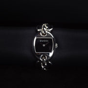 Luxury watch (YA121301): watch face zoomed out